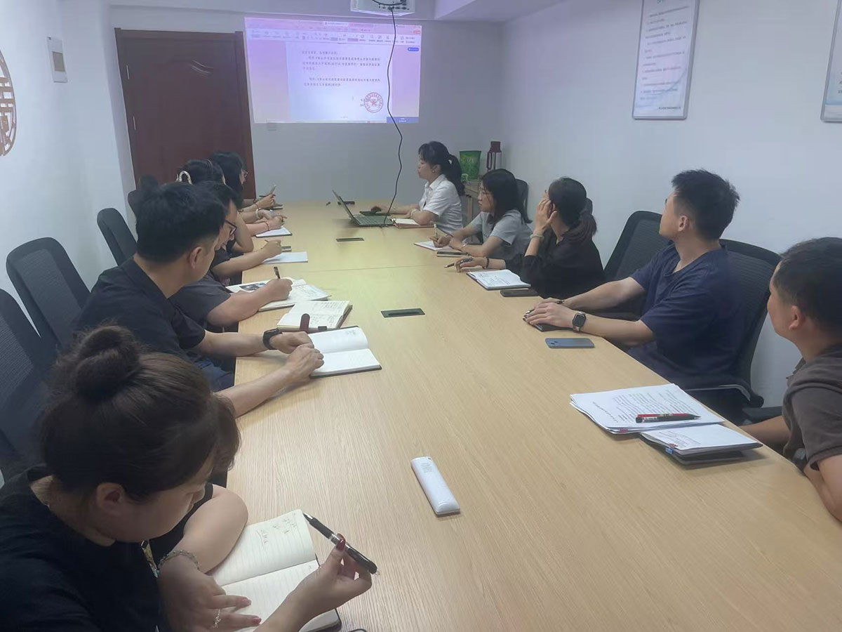 筑牢集團(tuán)風(fēng)險(xiǎn)堤壩，護(hù)航公司高質(zhì)量發(fā)展